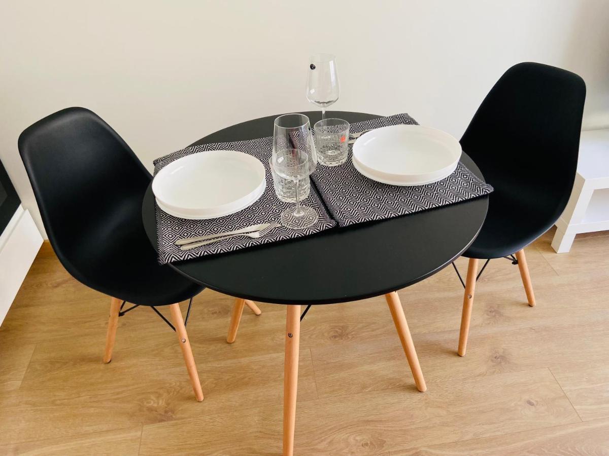 Pearl - New And Cosy Apartment Close To Center リガ エクステリア 写真